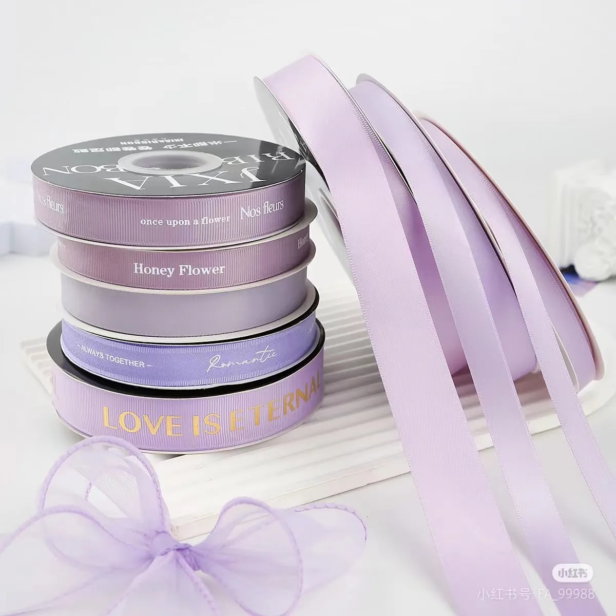 Printed ribbon rolls for packaging